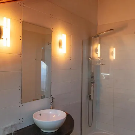 Concejo Hospederia 3* Valoria la Buena